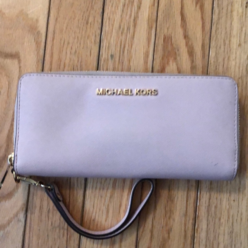 MK jet set wallet